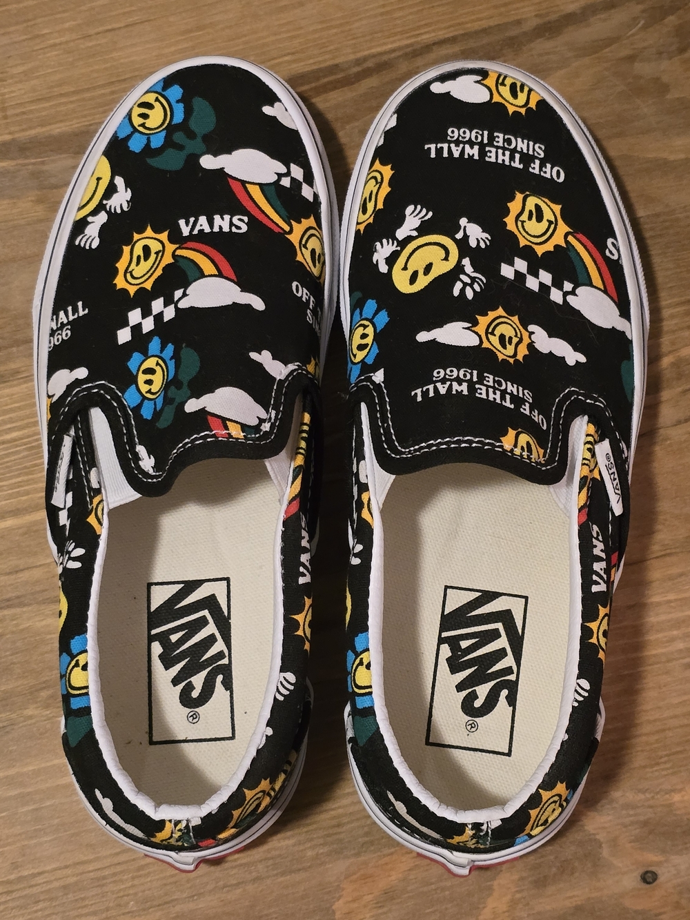 VANS Classic Slip-On Smiley Face Better Day Print Black Sneakers Women’s 6 - Picture 6 of 8